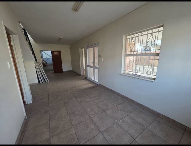 435M² WAREHOUSE FOR SALE IN BOOYSENS RESERVE